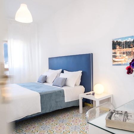 Amore Rentals - Appartamento Erica Sorrento Dış mekan fotoğraf